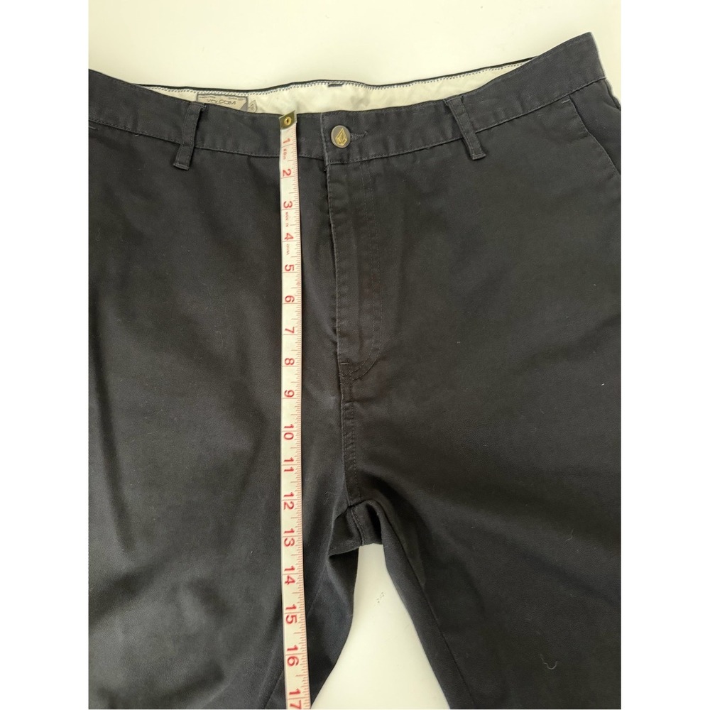 Volcom Black Shorts Size 36 - Picture 6 of 7
